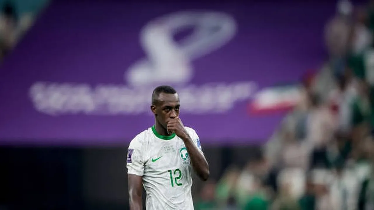 صفقة مرتقبة.. مانشستر يونايتد ينافس أندية إنجلترا لضم سعود عبدالحميد من لانس الفرنسي